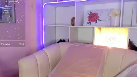 Daniela Camacho  online show from 12-07-24, 01:40