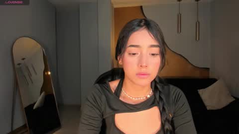 Sacrlett Blaze online show from 12-18-25, 11:05