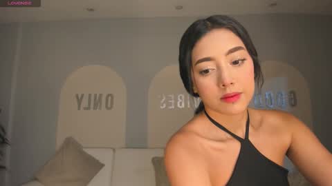 Snapshot of scarlettblaze1 chatting on 02-11-26, 11:04 Sacrlett Blaze online show from 02-11-26, 11:04