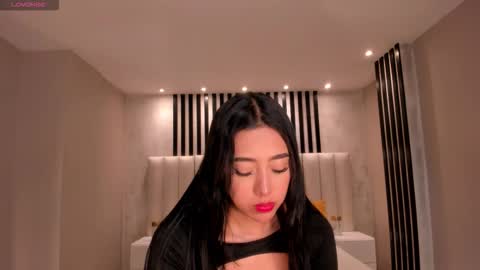 Snapshot of scarlettblaze1 chatting on 03-26-26, 12:00 Sacrlett Blaze online show from 03-26-26, 12:00