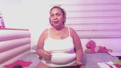 Snapshot of scarlettbooty chatting on 03-20-26, 08:41 scarlettbooty online show from 03-20-26, 08:41