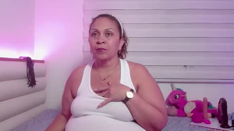 Snapshot of scarlettbooty chatting on 03-26-26, 09:04 scarlettbooty online show from 03-26-26, 09:04