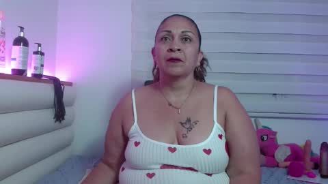 Snapshot of scarlettbooty chatting on 03-27-26, 10:26 scarlettbooty online show from 03-27-26, 10:26