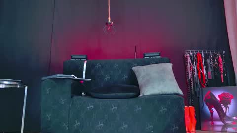 Marisol  online show from 10-12-25, 12:15