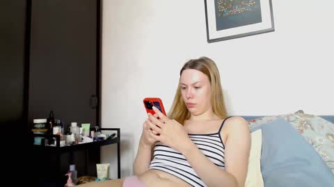 Scarlett online show from 02-25-26, 07:40