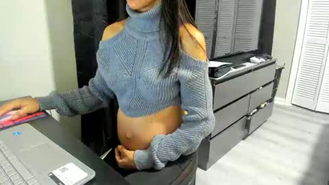 Snapshot of scarlettjennerr chatting on 03-12-26, 05:46 scarlettjennerr online show from 03-12-26, 05:46