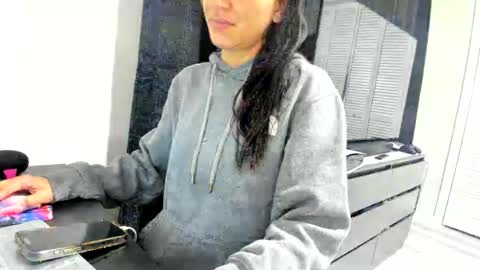 Snapshot of scarlettjennerr chatting on 03-17-26, 04:28 scarlettjennerr online show from 03-17-26, 04:28