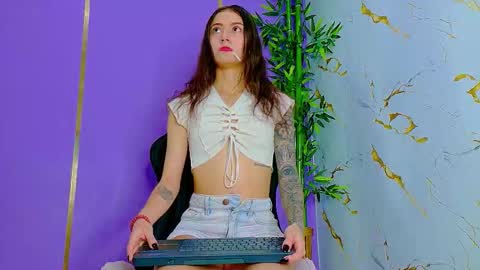 Scarlet online show from 09-17-25, 12:45