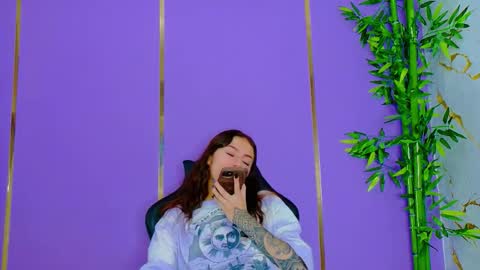 Scarlet online show from 09-26-25, 02:10