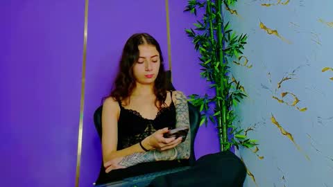 Scarlet online show from 09-28-25, 12:49