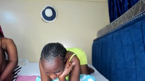 scarlettlust_dior44 online show from 03-17-26, 08:17