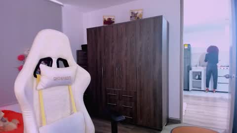 Scarlett online show from 02-09-26, 09:19