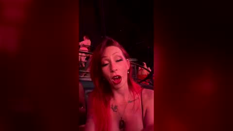 Snapshot of scarlettrebel069 chatting on 05-14-26, 01:34 Scarlett Rebel online show from 05-14-26, 01:34