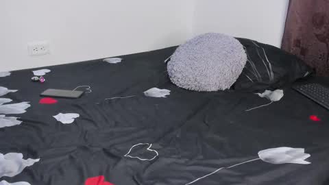 Scarlett  online show from 10-15-25, 10:32