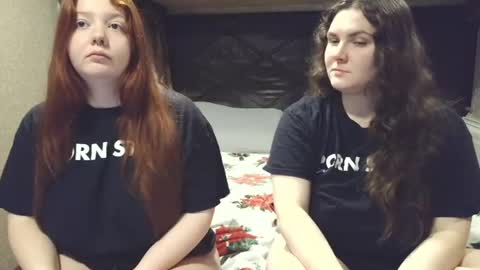Snapshot of scarletttsinner chatting on 05-17-26, 01:14 scarletttsinner online show from 05-17-26, 01:14