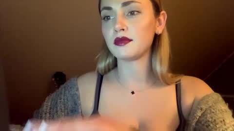 Snapshot of scarlettxblonde chatting on 03-19-26, 06:34 ScarlettxBlonde online show from 03-19-26, 06:34