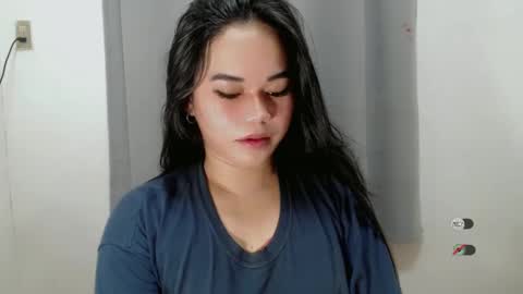 Snapshot of scarletvamp chatting on 01-16-25, 04:38 scarletvamp online show from 01-16-25, 04:38
