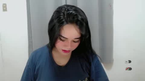 Snapshot of scarletvamp chatting on 01-16-25, 03:13 scarletvamp online show from 01-16-25, 03:13