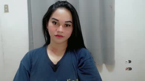 Snapshot of scarletvamp chatting on 01-16-25, 06:16 scarletvamp online show from 01-16-25, 06:16