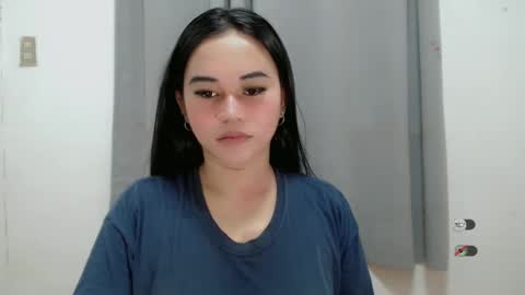 Snapshot of scarletvamp chatting on 02-03-25, 03:38 scarletvamp online show from 02-03-25, 03:38