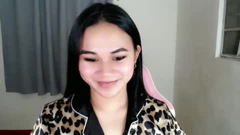 Snapshot of scarletvamp chatting on 02-12-25, 10:59 scarletvamp online show from 02-12-25, 10:59