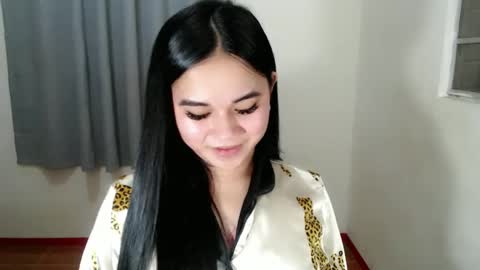 Snapshot of scarletvamp chatting on 02-25-25, 06:03 scarletvamp online show from 02-25-25, 06:03