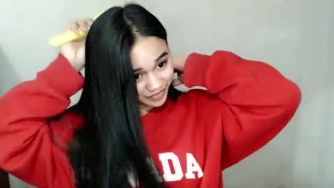Snapshot of scarletvamp chatting on 03-04-25, 06:39 scarletvamp online show from 03-04-25, 06:39