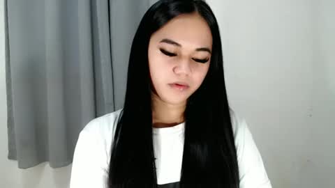 Snapshot of scarletvamp chatting on 03-12-25, 06:44 scarletvamp online show from 03-12-25, 06:44