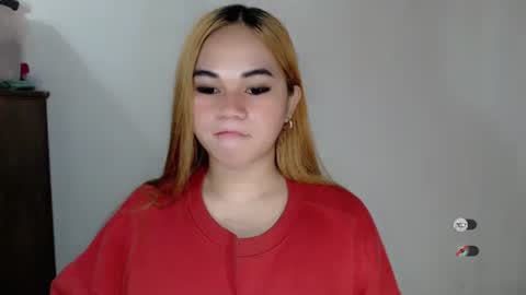 Snapshot of scarletvamp chatting on 09-11-25, 10:43 scarletvamp online show from 09-11-25, 10:43