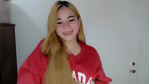 Snapshot of scarletvamp chatting on 09-16-25, 10:05 scarletvamp online show from 09-16-25, 10:05