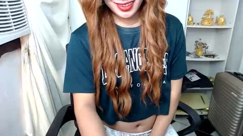 Queen Scarlet online show from 01-07-25, 10:54