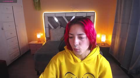 Snapshot of scarllett_bdsm chatting on 12-03-24, 04:36 Scarllett online show from 12-03-24, 04:36