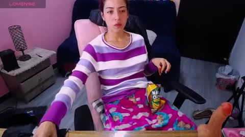 Snapshot of scarllett_bdsm chatting on 02-02-25, 09:30 Scarllett online show from 02-02-25, 09:30