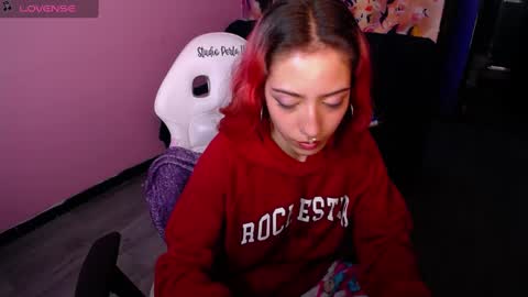 Snapshot of scarllett_bdsm chatting on 02-11-25, 10:15 Scarllett online show from 02-11-25, 10:15