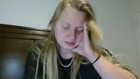 Snapshot of scartit chatting on 01-07-25, 05:33 ScarTit Bernhard online show from 01-07-25, 05:33