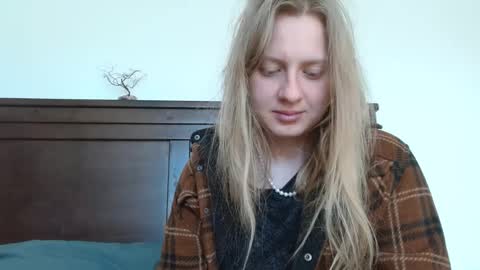 Snapshot of scartit chatting on 01-13-25, 06:16 ScarTit Bernhard online show from 01-13-25, 06:16