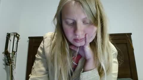 Snapshot of scartit chatting on 01-14-25, 03:53 ScarTit Bernhard online show from 01-14-25, 03:53