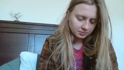 Snapshot of scartit chatting on 01-14-25, 07:00 ScarTit Bernhard online show from 01-14-25, 07:00