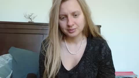 Snapshot of scartit chatting on 01-17-25, 06:33 ScarTit Bernhard online show from 01-17-25, 06:33