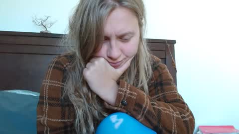 Snapshot of scartit chatting on 01-17-25, 11:29 ScarTit Bernhard online show from 01-17-25, 11:29