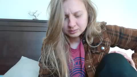 Snapshot of scartit chatting on 01-19-25, 04:57 ScarTit Bernhard online show from 01-19-25, 04:57