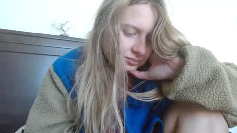 Snapshot of scartit chatting on 01-20-25, 09:53 ScarTit Bernhard online show from 01-20-25, 09:53