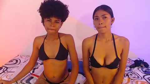 Snapshot of schelldo chatting on 12-23-25, 05:05 schelldo online show from 12-23-25, 05:05