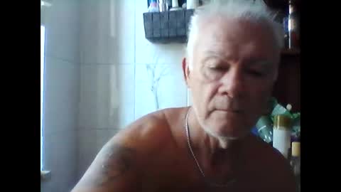 Snapshot of schizzodoro chatting on 09-12-25, 06:57 schizzodoro online show from 09-12-25, 06:57