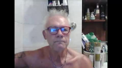 Snapshot of schizzodoro chatting on 09-17-25, 03:19 schizzodoro online show from 09-17-25, 03:19