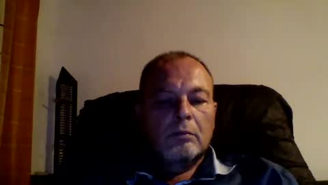 Snapshot of schnibschnab chatting on 09-17-25, 12:01 schnibschnab online show from 09-17-25, 12:01