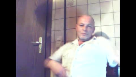 schnibschnab online show from 11-16-25, 04:07