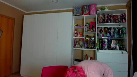 Snapshot of school_love chatting on 05-06-26, 07:24 Rina online show from 05-06-26, 07:24