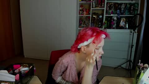 Snapshot of school_love chatting on 05-08-26, 07:36 Rina online show from 05-08-26, 07:36