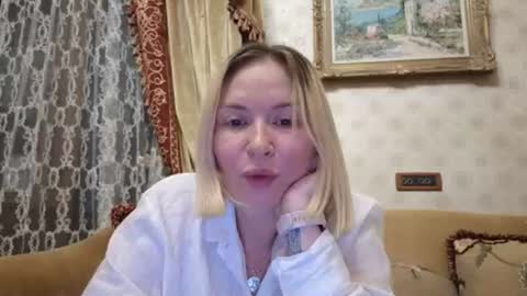 Snapshot of schoolteach chatting on 06-11-26, 07:01 cindy desire online show from 06-11-26, 07:01